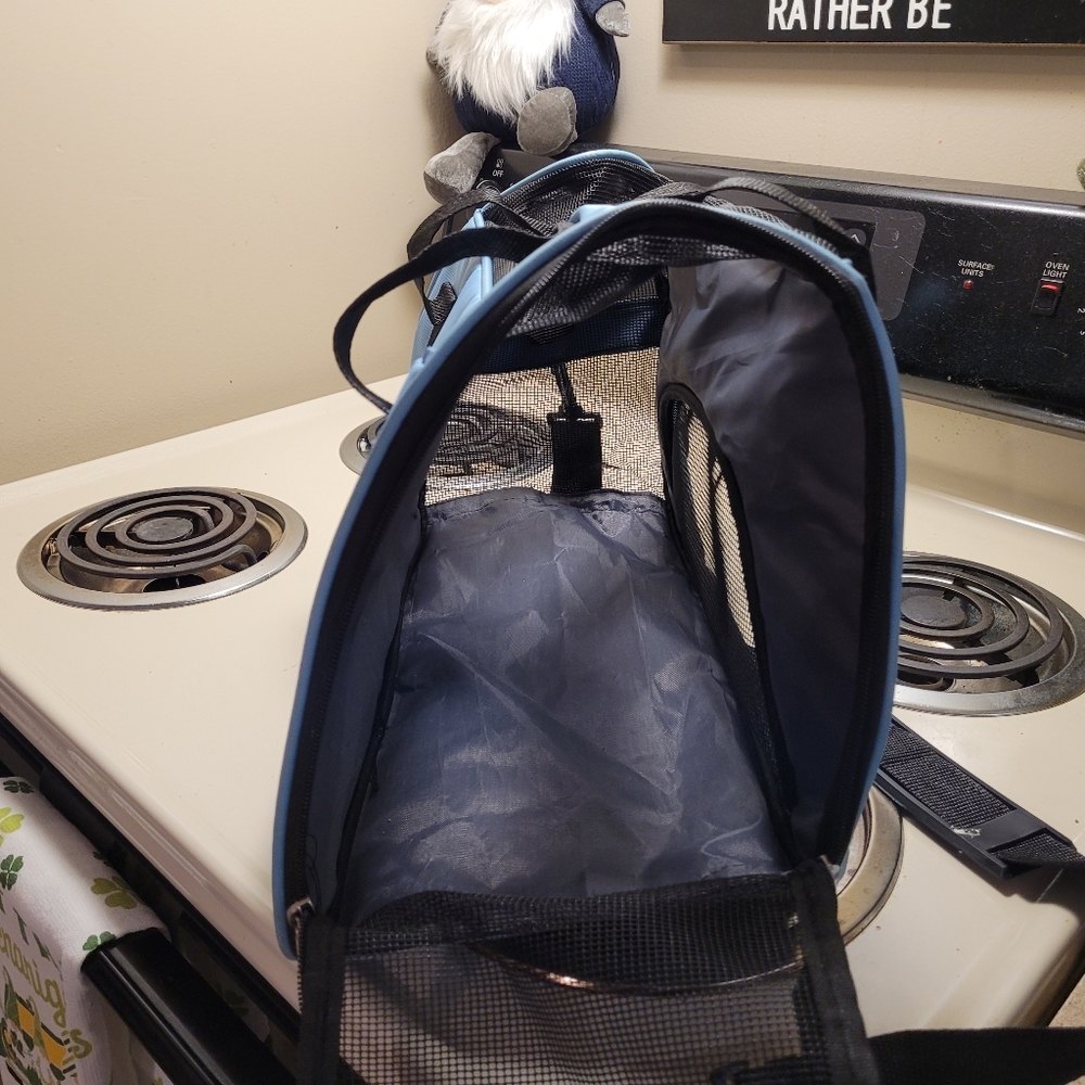 Kitten carrier